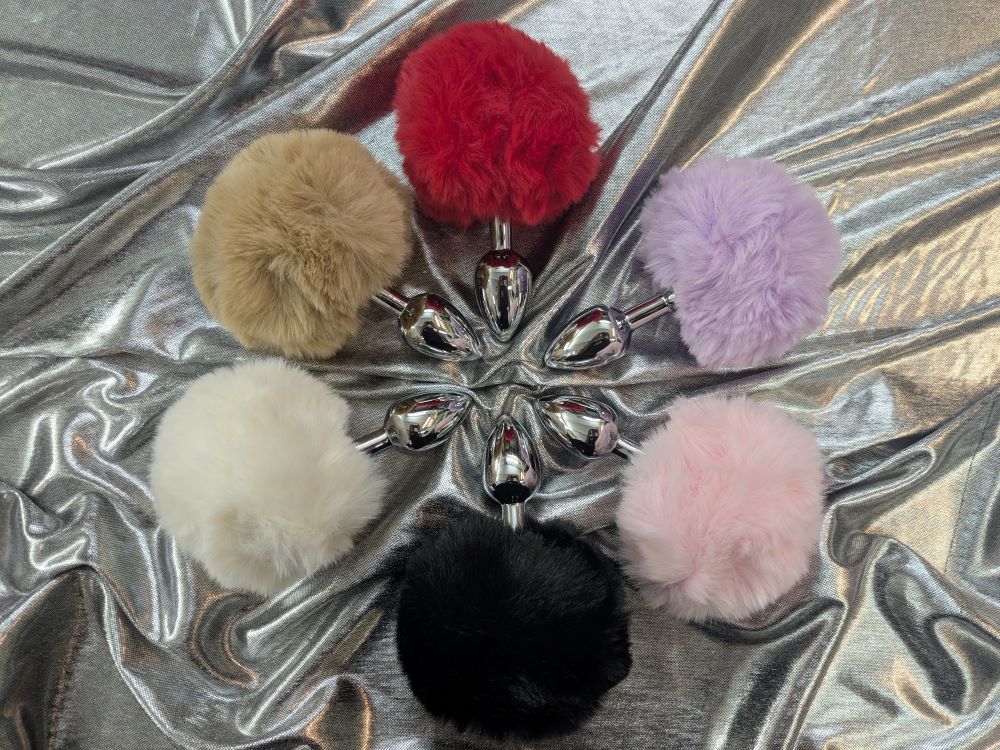 Niedlicher Buttplug aus Metall für Petplay